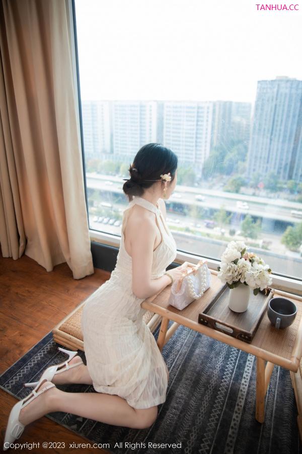   [XiuRen]高清写真图 2023.09.25 No.7435 严利娅Yuliya 旗袍美臀第25张图片